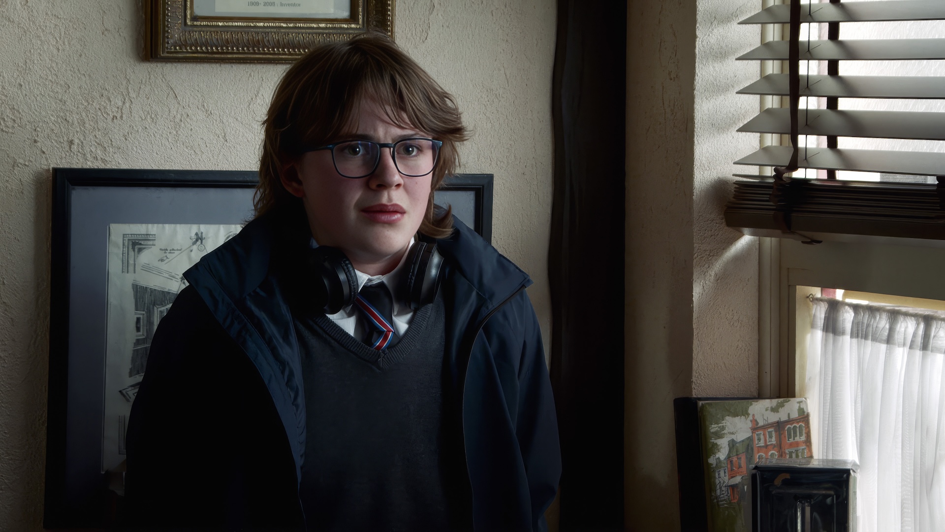 Sam scared at Roy's Rolls in Coronation Street 